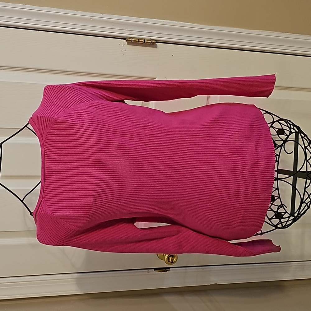 Sweater - Picture 2 of 4